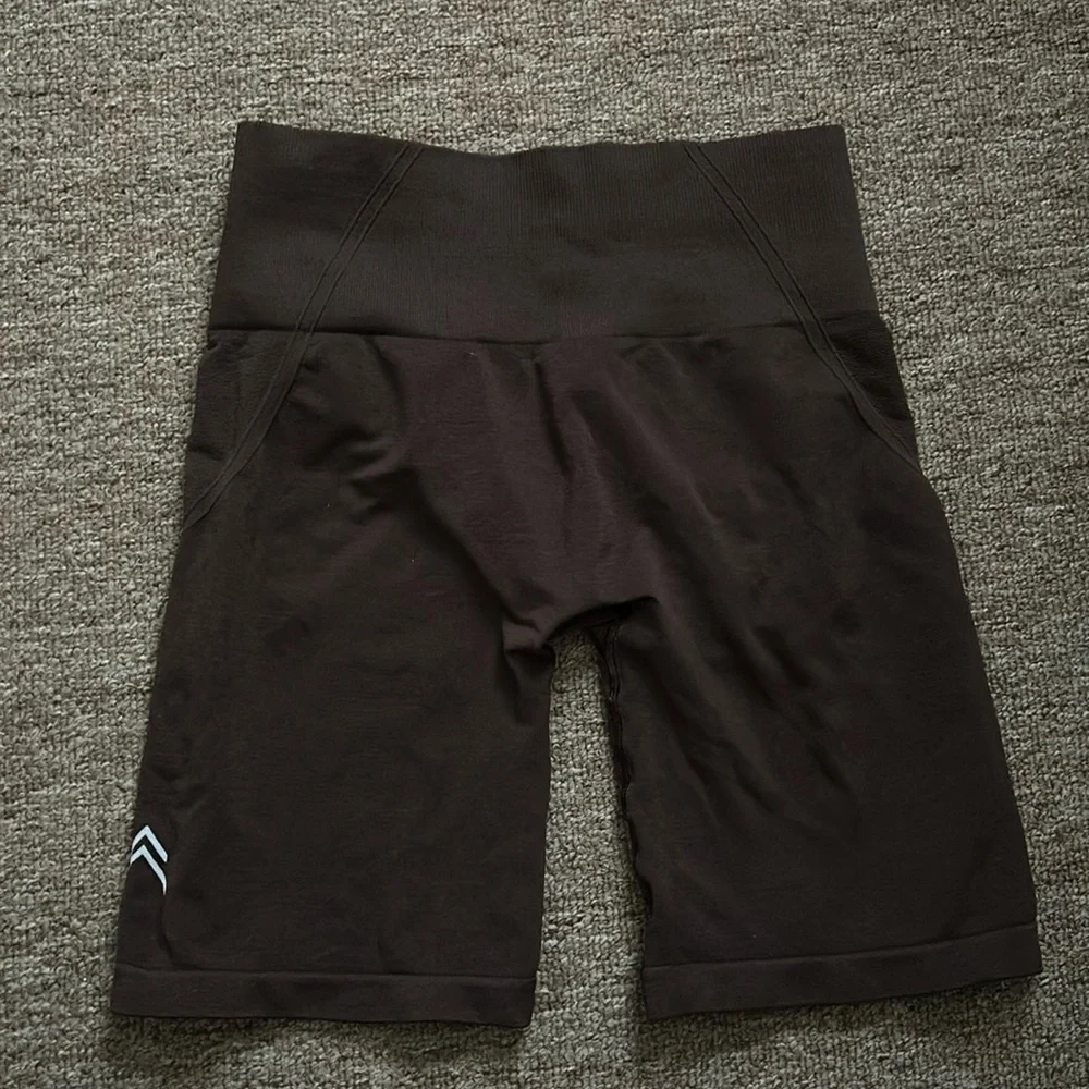Oner Active Effortless Bicycle Shorts in OG Khaki - Size Small